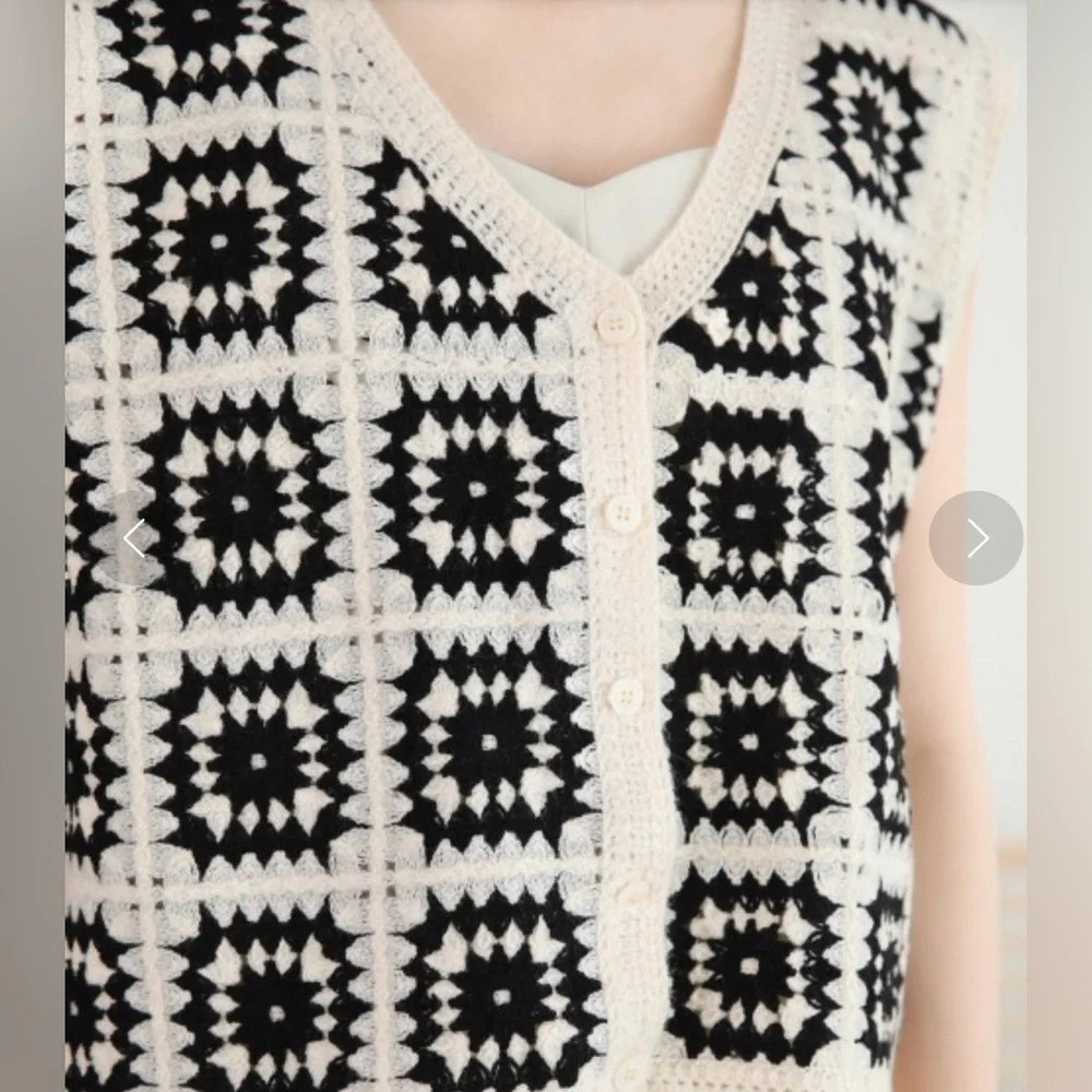 LA SEINE Black and Cream Crochet Vest  Size M/L